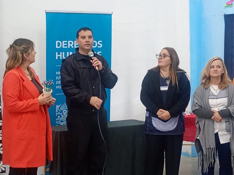 Entregan certificados del concurso “Identidades Mayores” a privados de la libertad de la Unidad 59