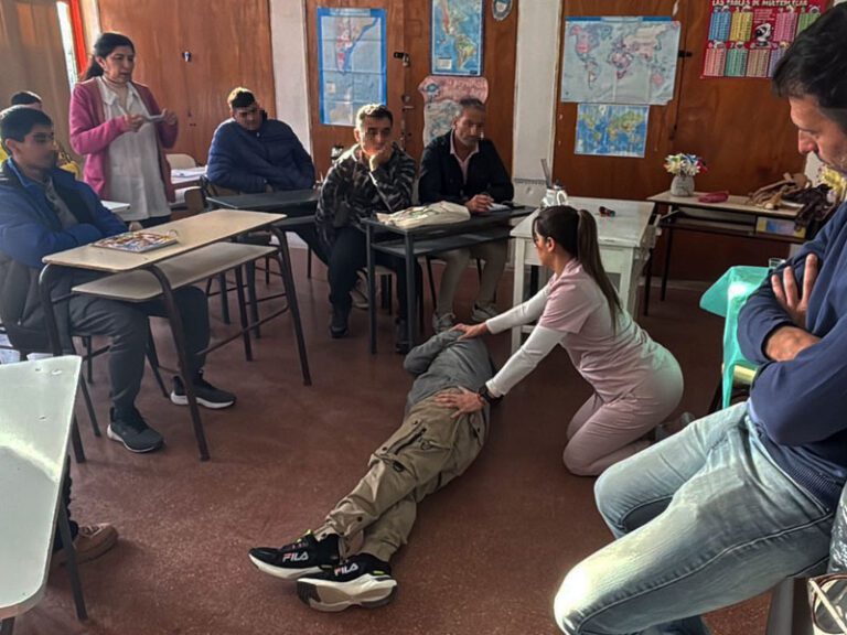 Prevención de enfermedades y RCP para escuelas intramuros