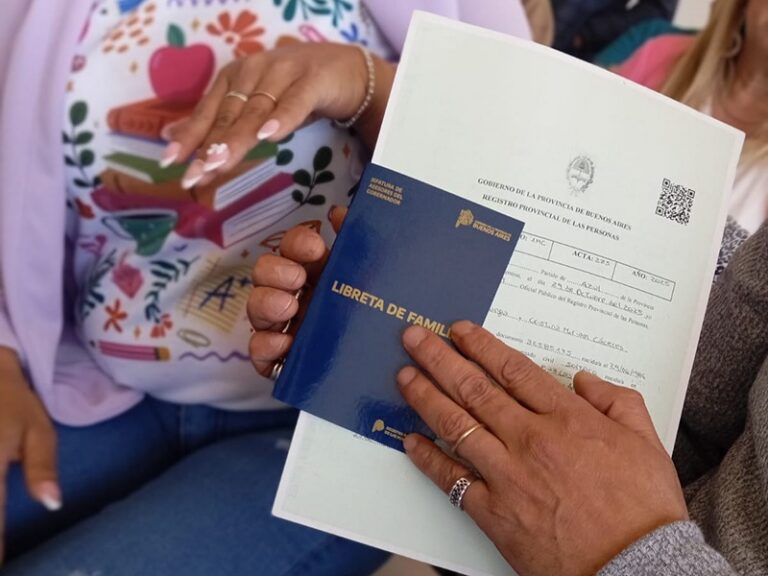 Operativo de Documentación Civil en la Unidad 7 de Azul