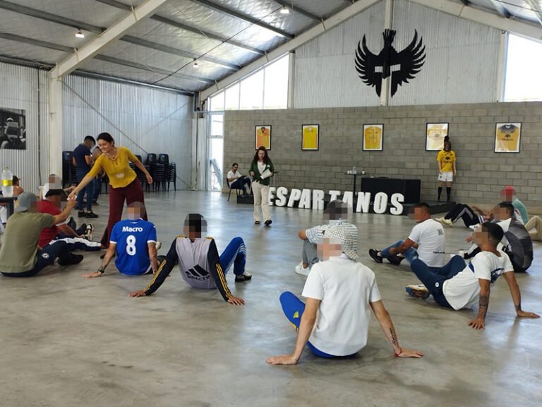 Comenzó un taller de arte-terapia en la Unidad 48 San Martín