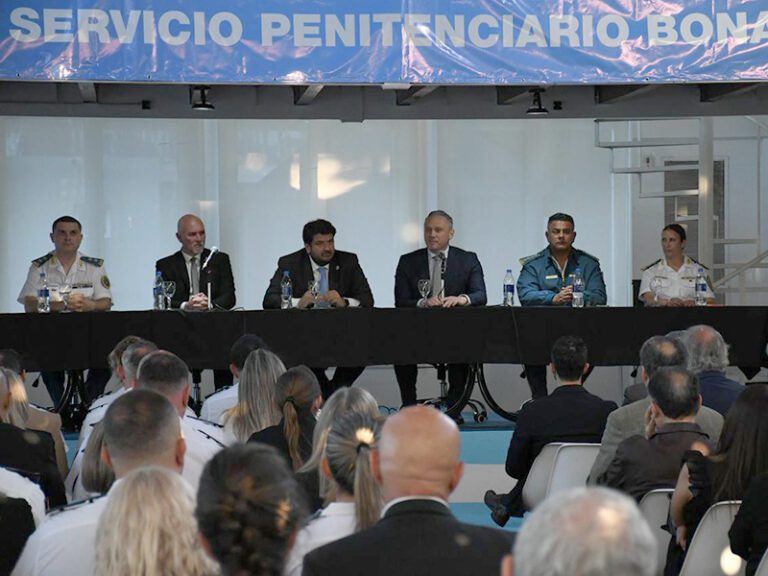 La Plata: presentaron el libro “Trayectoria educativa penitenciaria. Breve historia”