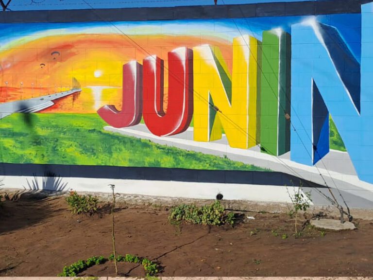 La Laguna de Gómez inmortalizada en un mural de la Alcaidía de Junín