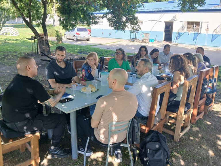 Nueva reunión de la Mesa Educativa de Trabajo Intersectorial 2025 en la Unidad 39