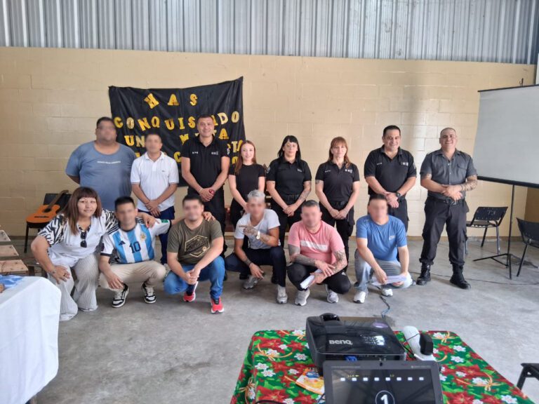 Personas privadas de la libertad de la Unidad 58  egresaron de la escuela primaria