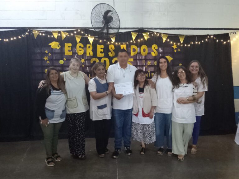 Privados de la libertad egresaron de la escuela primaria y secundaria de la Unidad 39