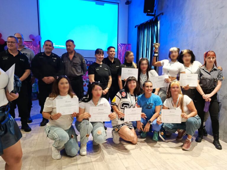 Mujeres privadas de la libertad de distintas cárceles bonaerenses recibieron premios en certamen de danza