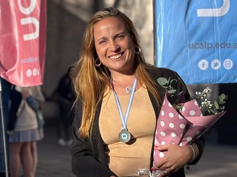 Una agente del SPB egresó con el mejor promedio de la Licenciatura en Administración Penitenciaria