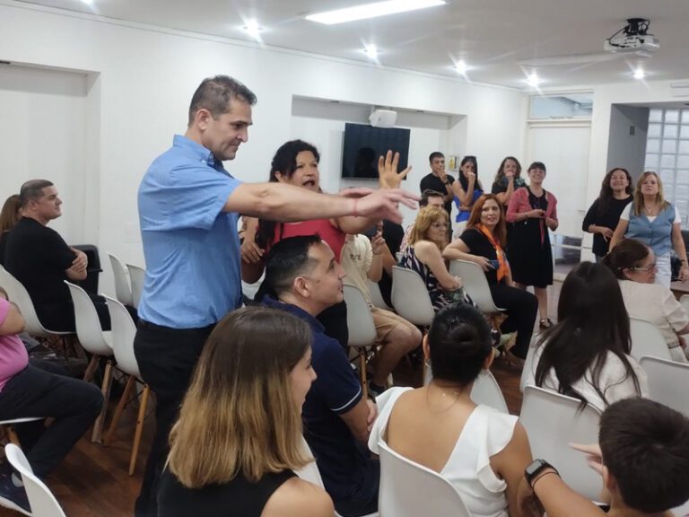 Se realizó la muestra final del taller de Teatro “Escena Abierta”