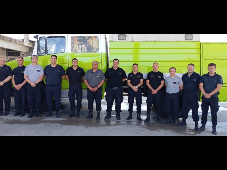 En la Alcaidía Penitenciaria de Batán repararon de manera integral una autobomba del Cuartel de Bomberos Monolito