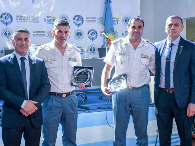 El Círculo de Oficiales del SPB celebró su 53º aniversario con una Cena de Gala y emotivos reconocimientos