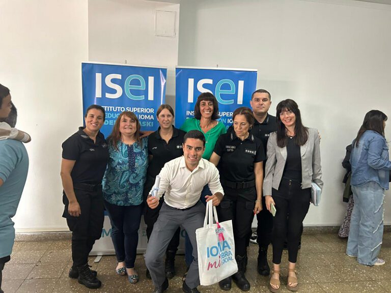 Agentes penitenciarios participaron del acto de egreso en el Instituto Superior de Educación IOMA “Federico Kaski”