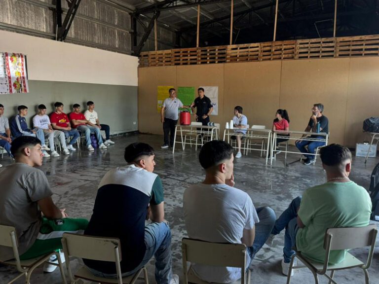 Charla en el marco del Día Internacional de las Personas con Discapacidad