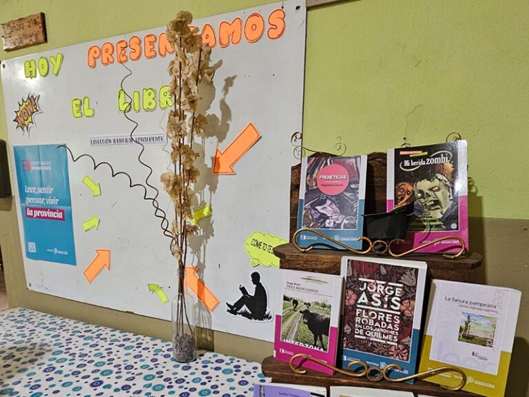 La palabra y la música protagonizaron la muestra anual de los Pabellones Literarios en la Unidad 2