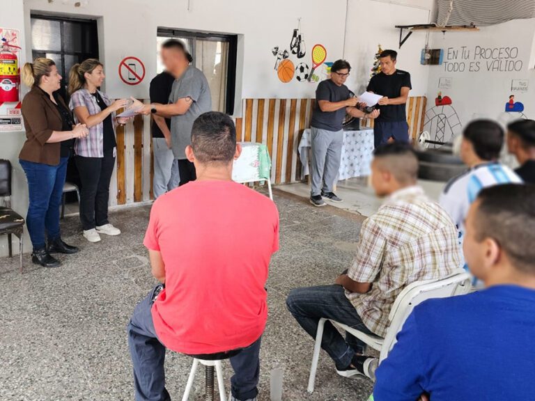 Concluyó el curso Entrenador Mini Básquet en la Unidad 2 de Sierra Chica