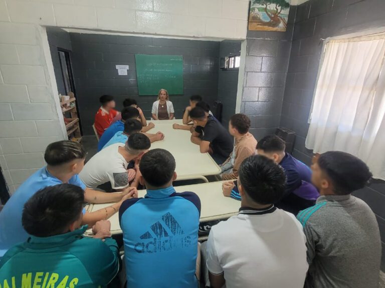 La Unidad 54 dio comienzo al taller de Escucha y Reflexión para jóvenes adultos