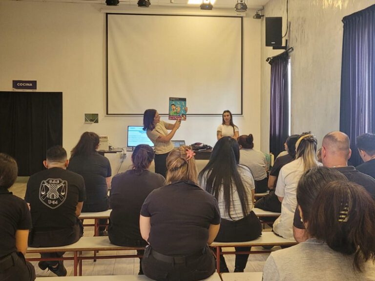 El personal penitenciario de la Unidad 54 participó de una charla sobre Infecciones de Transmisión Sexual