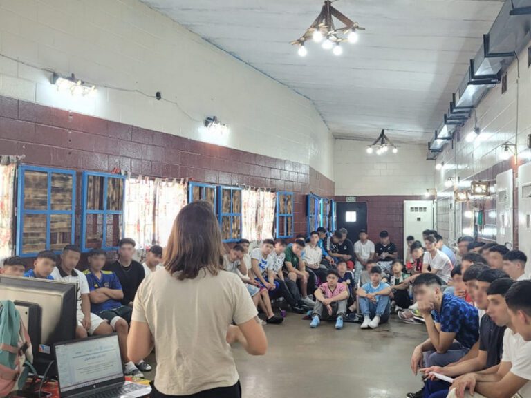 Jóvenes adultos de la Unidad 54 participaron de una charla sobre Infecciones de Transmisión Sexual