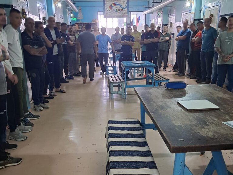 La cultura como herramienta de resocialización: entrega de certificados en la Unidad 7