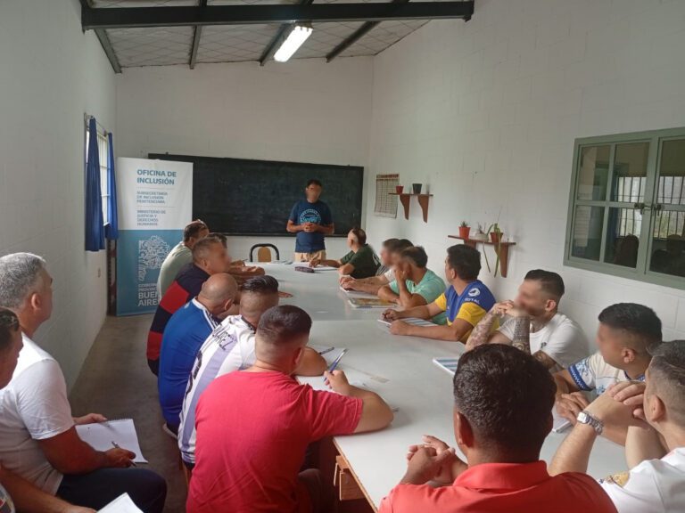 Curso de manipulación de alimentos para internos próximos a obtener la libertad