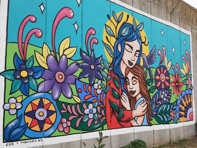 Inauguraron en la Unidad 52 de Azul el mural titulado “Mi niña interior”