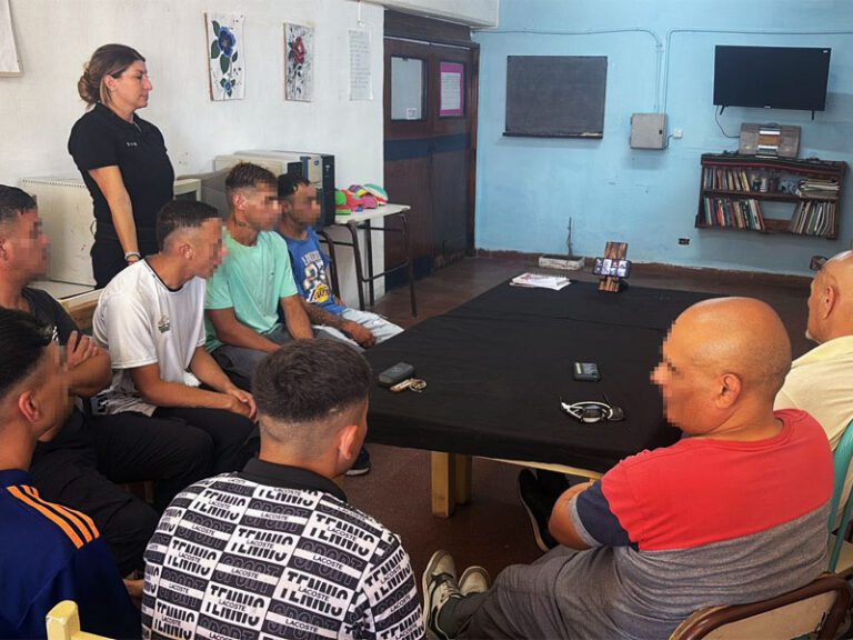 Pabellones Literarios y la SADE dictaron el taller «Ya te cuento»