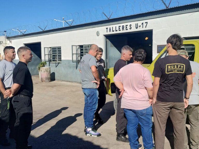 La Unidad 17 recibió la visita del presidente del Consorcio del Parque Industrial de Bolívar