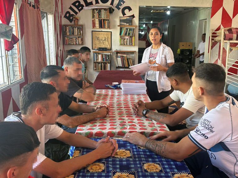 Se puso en marcha un nuevo ciclo de Pabellones Literarios en la Unidad 16