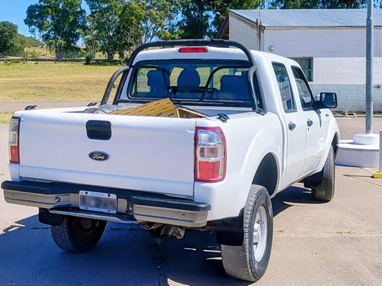 En una cárcel de Sierra Chica repararon una camioneta de la Municipalidad de Olavarría