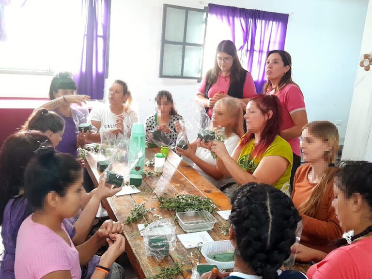 Continúan con las actividades del «8 de Marzo» en la Unidad 51