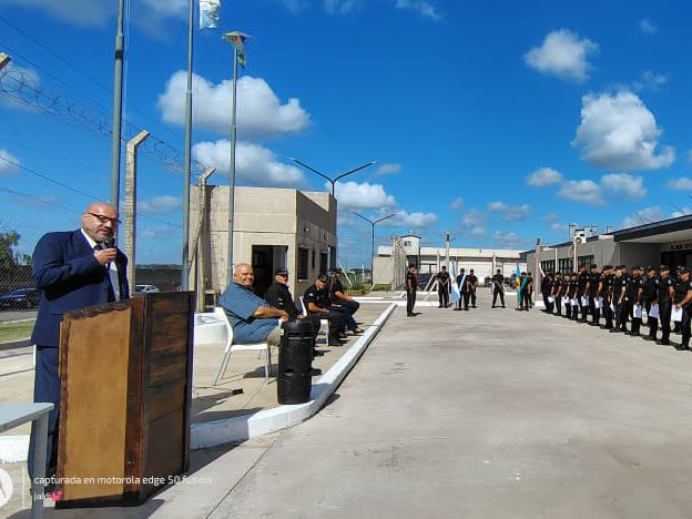 Ceremonia de entrega de jerarquías en la Alcaidía Departamental Lomas de Zamora II