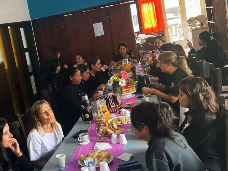 8M: Reconocimiento al personal femenino en la Unidad 13