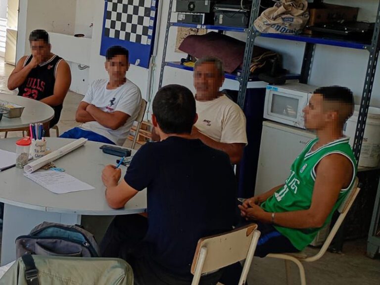 Inicio del taller de serigrafía en la Unidad 47 San Martín