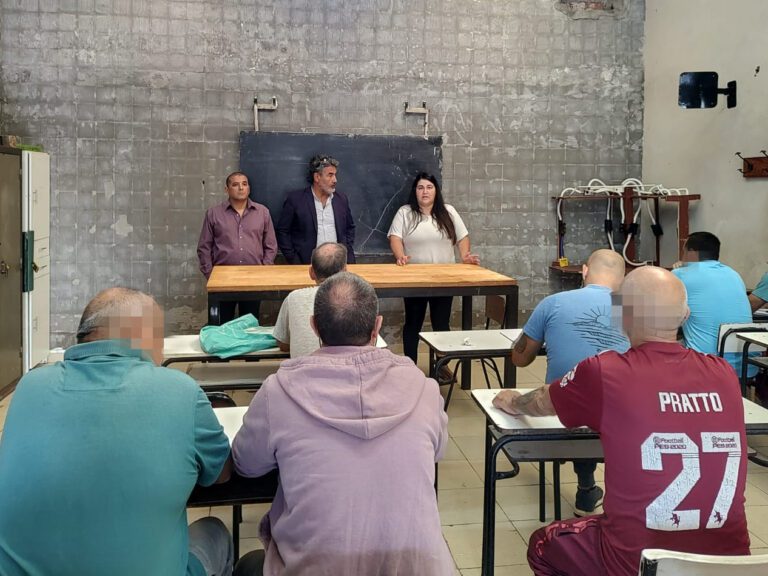 En la Alcaidía Penitenciaria Batán 110 personas privadas de libertad iniciaron cursos de formación en oficios