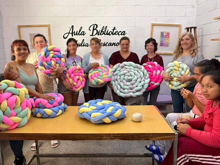 Inicio del Taller de Crochet en la Unidad como parte del ciclo de actividades culturales