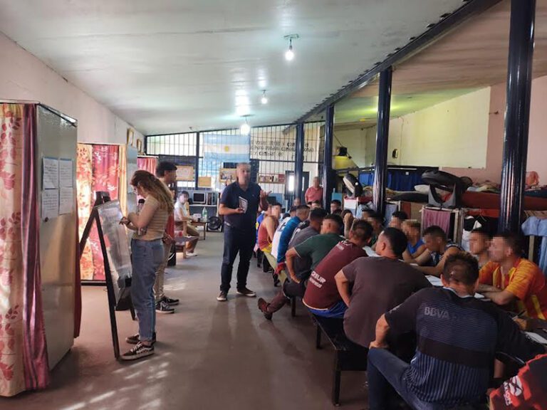 Unidad 9: Ciclo sobre Malvinas en Pabellones Literarios