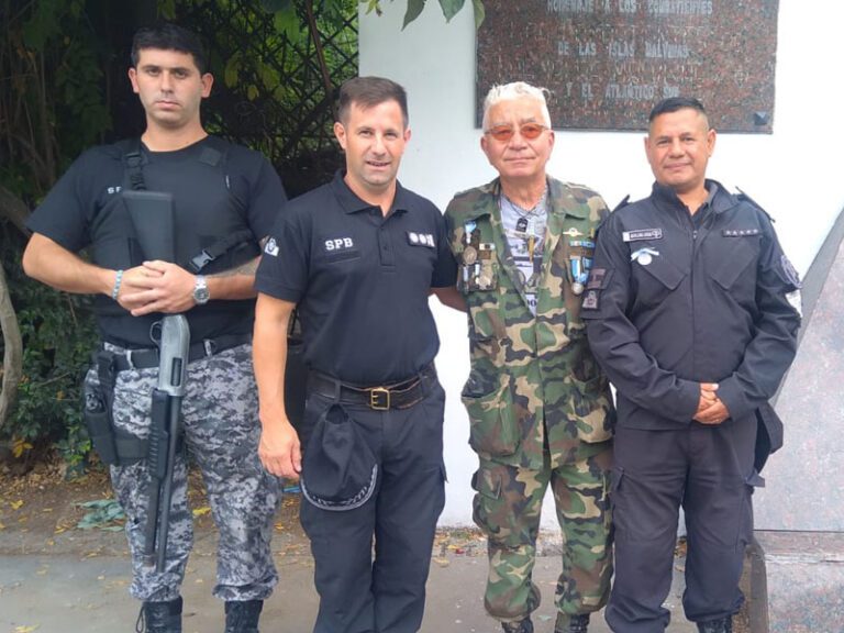 Por primera vez el SPB presente en el Acto central por Malvinas en Escobar