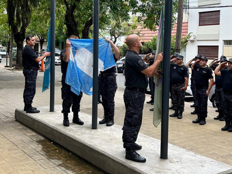 Sentido homenaje a los veteranos y caídos en la Guerra de Malvinas en la Jefatura del Servicio
