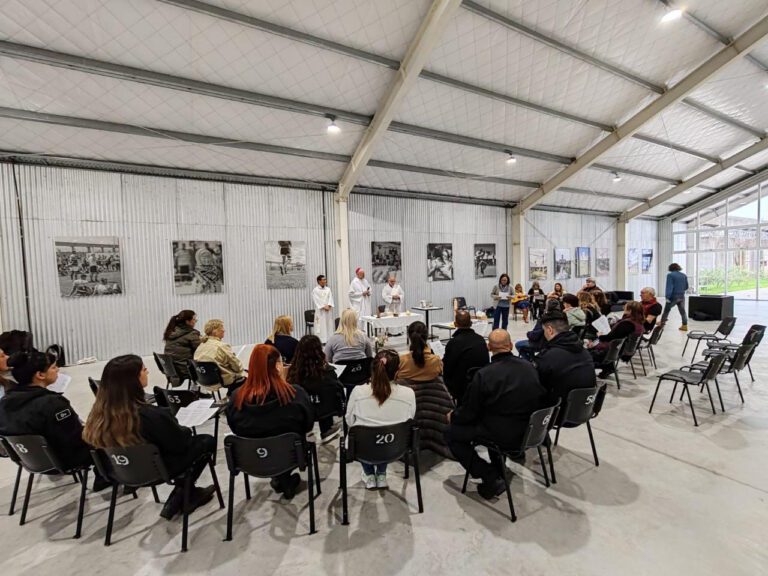 Misa de Pascua para el personal penitenciario en la Unidad 48 San Martín