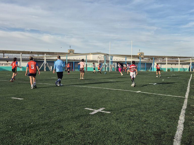 Se realizó un triangular de fútbol femenino en la Unidad 46 San Martín