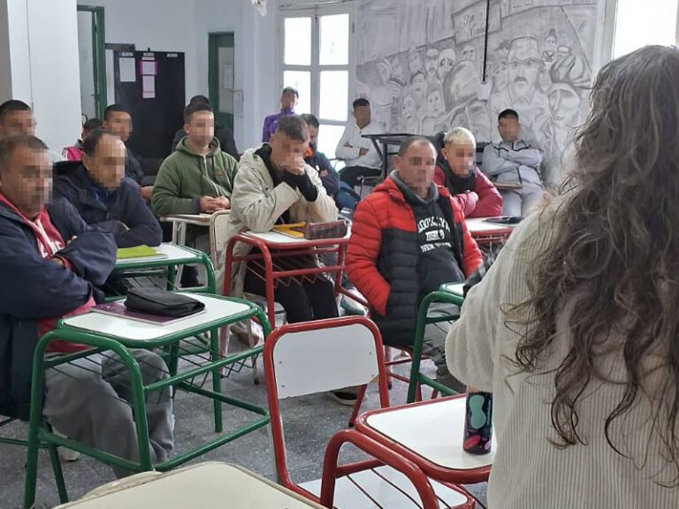 Encuentro de orientación laboral en la Unidad 11 de Baradero