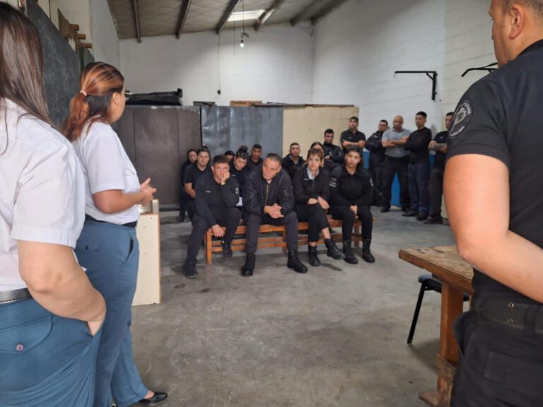 Capacitación penitenciaria:  continúan las academias para el personal de la Unidad 39