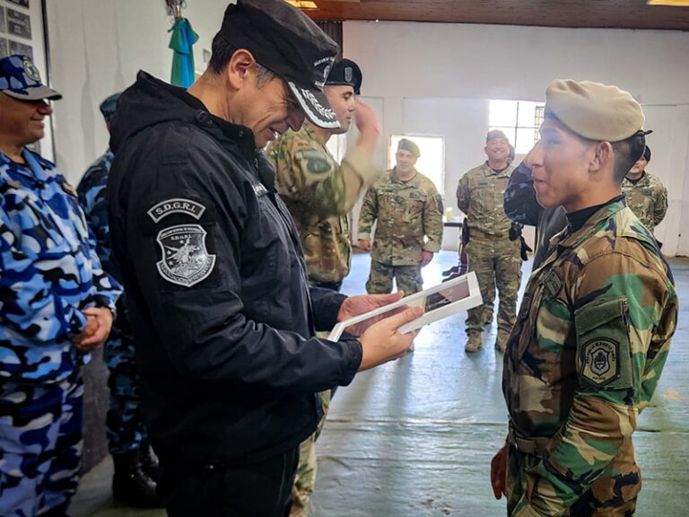 Culminó una nueva edición del curso Defensa Personal en Espacios Reducidos