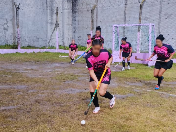 Triangular de hockey femenino en la Unidad 40