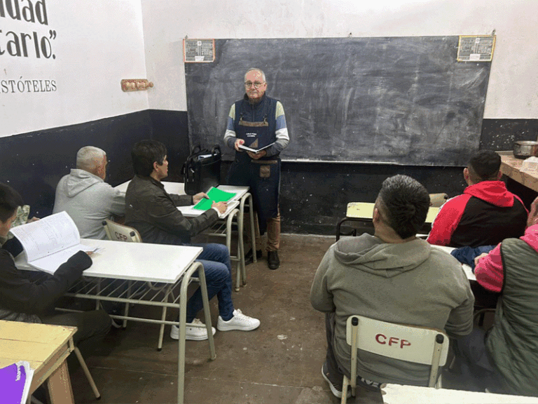 En la Unidad 3 aprendieron a elaborar «Alfajores Regionales»