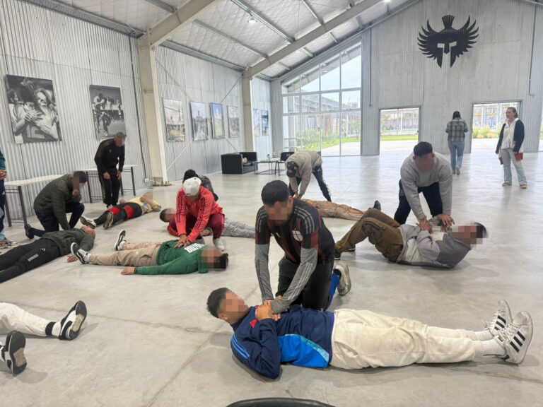Capacitación en RCP y primeros auxilios para internos de la Unidad 48 San Martín