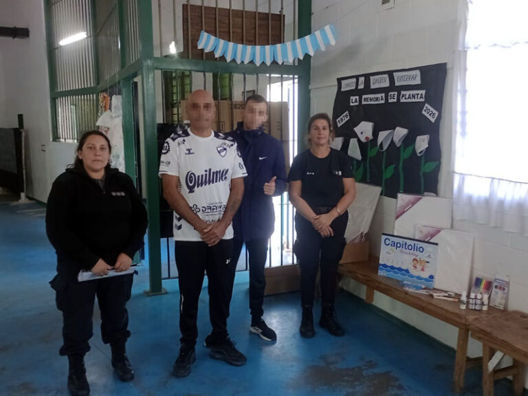 Entregaron materiales artísticos en la Alcaidía de Junín