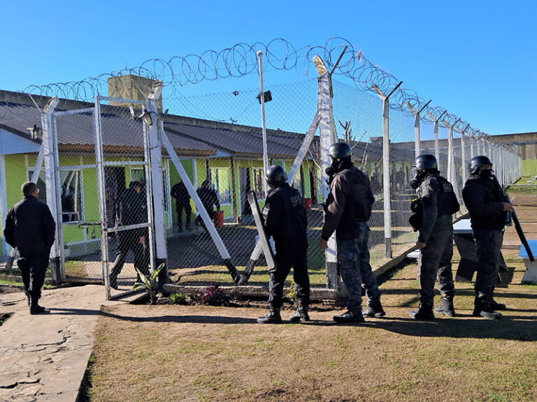 Exitoso simulacro de evacuación y lucha contra incendios en la Unidad 23