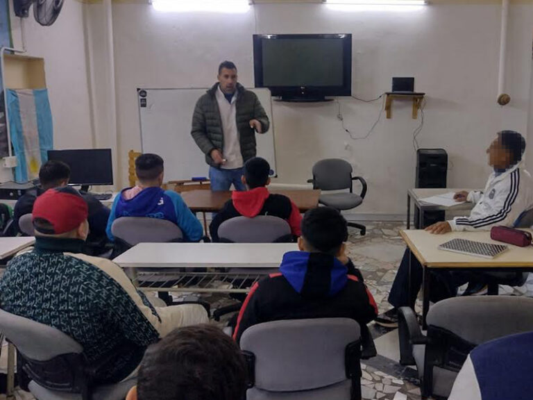 Talleres terapeúticos en la Unidad 9
