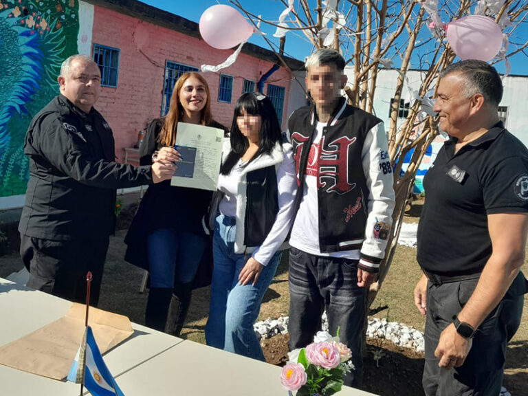 Operativo de documentación y casamientos en la Unidad 21