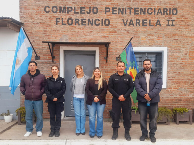 Visita institucional en el Centro de Estudiantes del Complejo Florencio Varela II